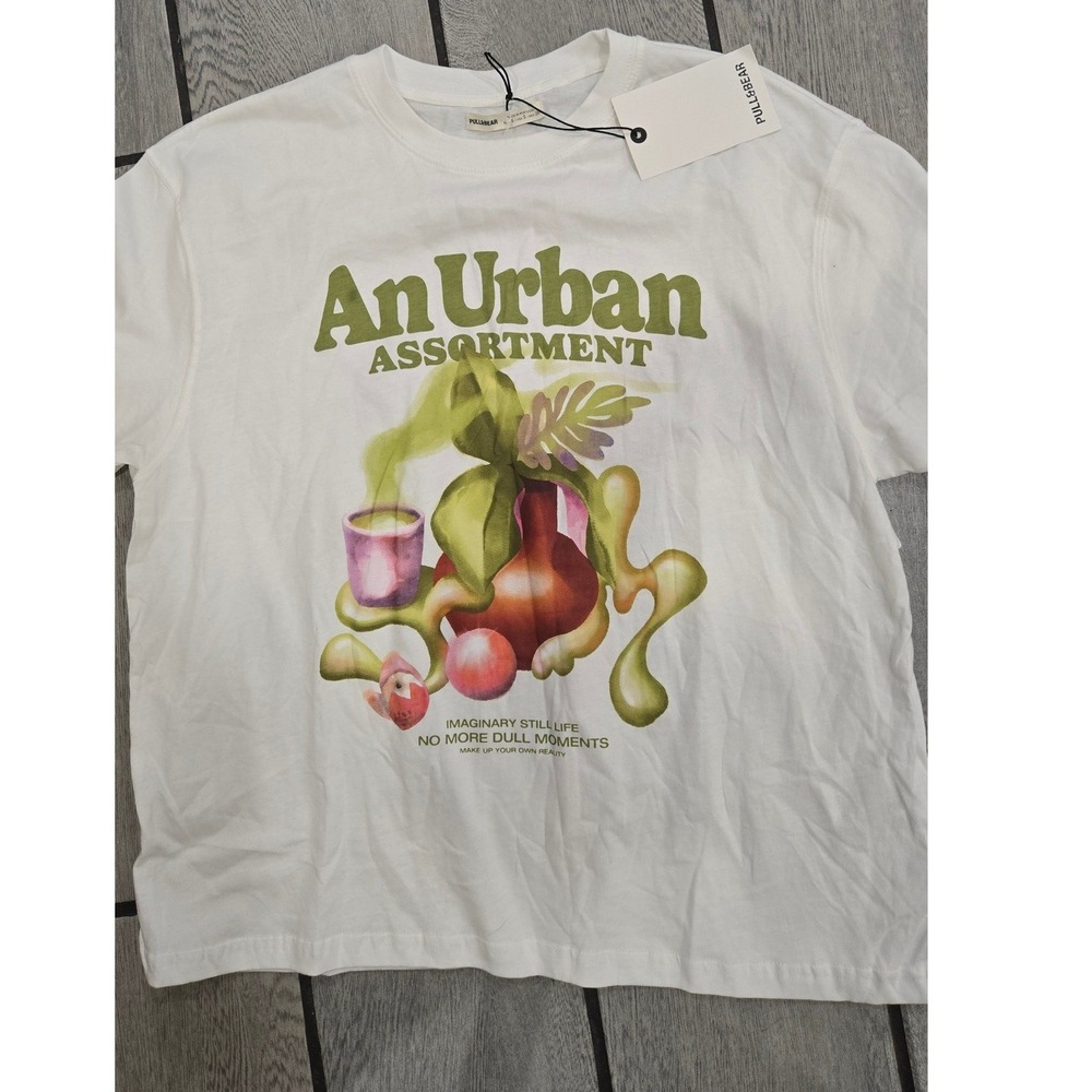 Pull&Bear An Urban Assortment Graphic Tee White Size S 7252/322/805